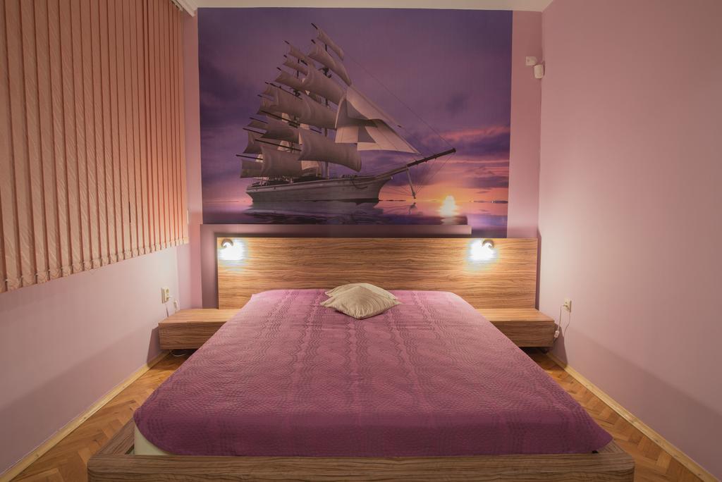 בורגאס Sea Garden Plaza Apartment - Free Parking חדר תמונה